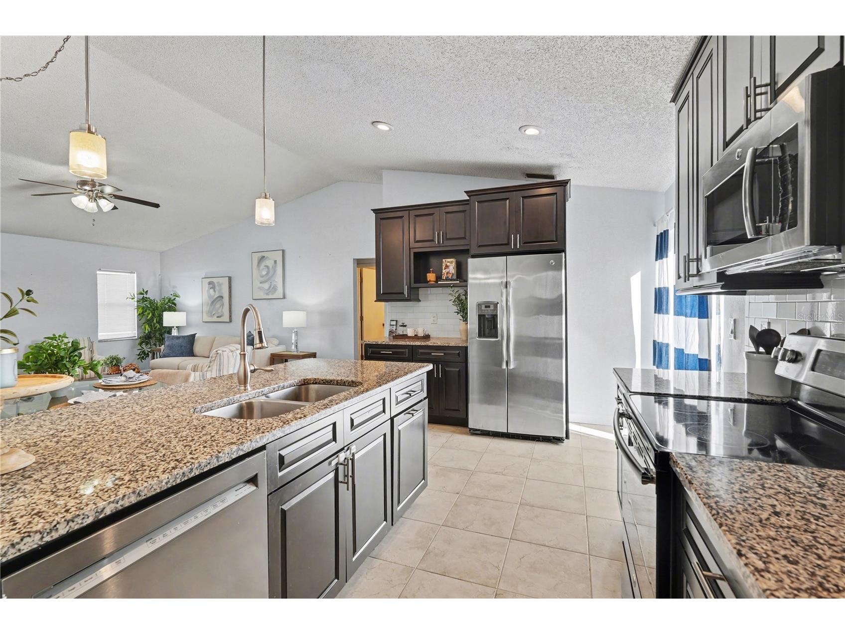 1330 Mohrlake Drive Brandon FL 33511 TB8422961 image13