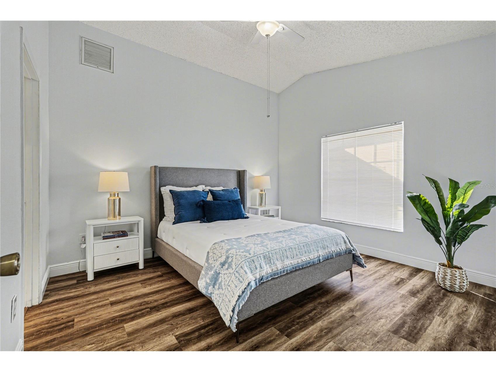 1330 Mohrlake Drive Brandon FL 33511 TB8422961 image16