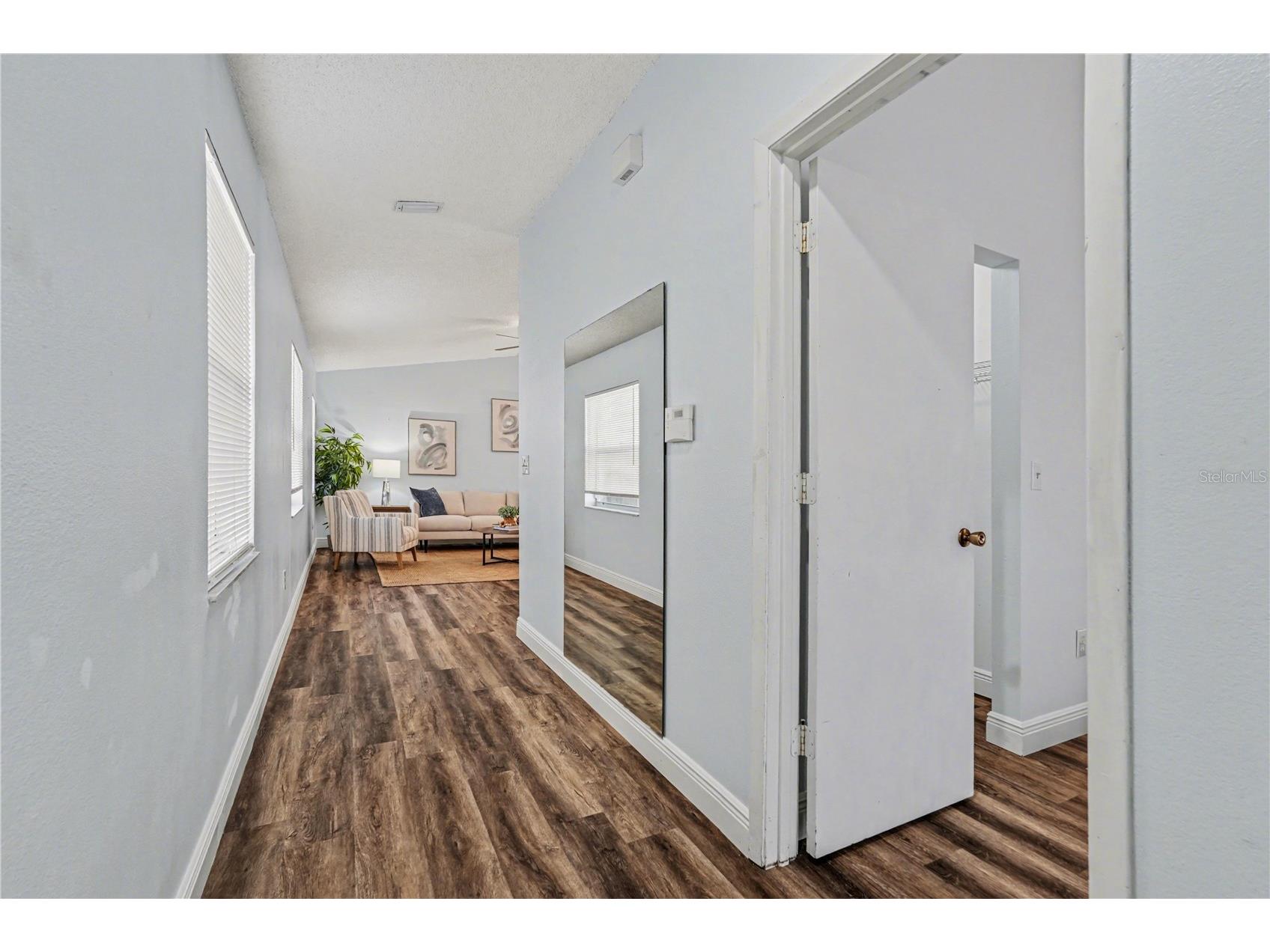 1330 Mohrlake Drive Brandon FL 33511 TB8422961 image4