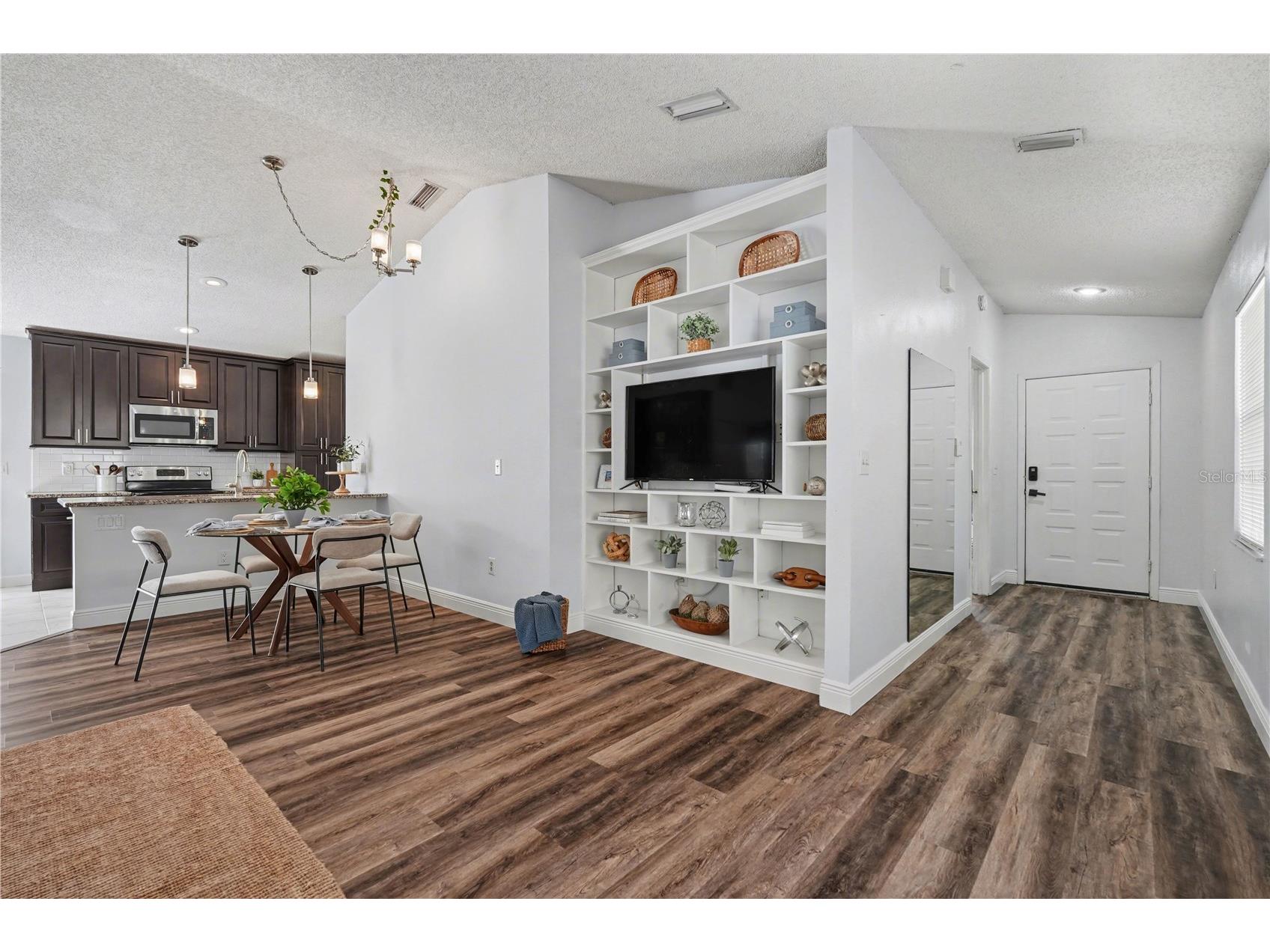 1330 Mohrlake Drive Brandon FL 33511 TB8422961 image5