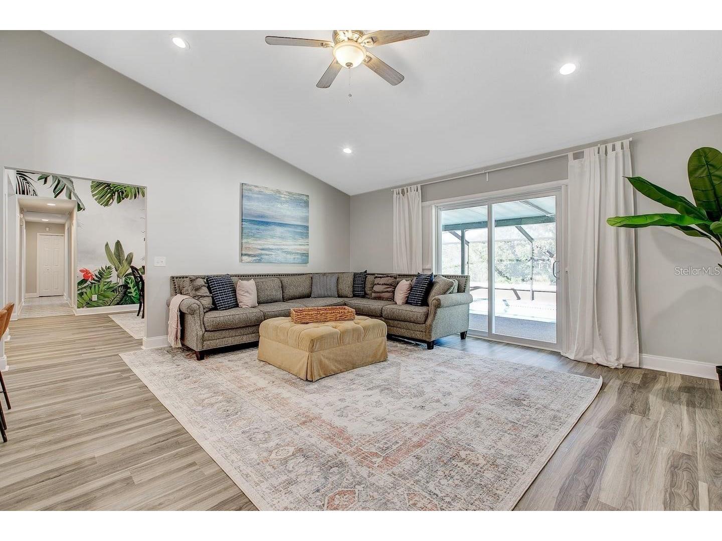 1330 Peachfield Drive Valrico FL 33596 TB8466473 image5