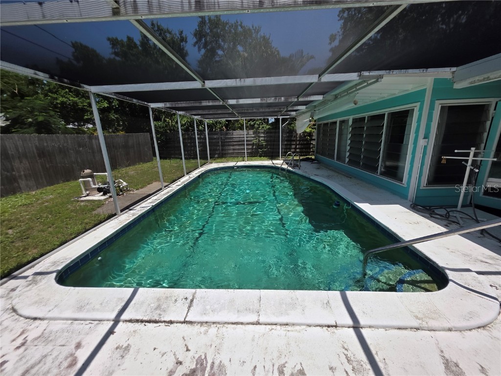 1330 Rhodes Avenue Sarasota FL 34239 A4660123 image18