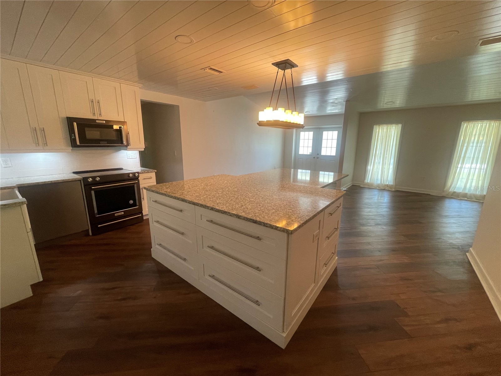 1330 S Jefferson Avenue Sarasota FL 34239 A4685616 image10