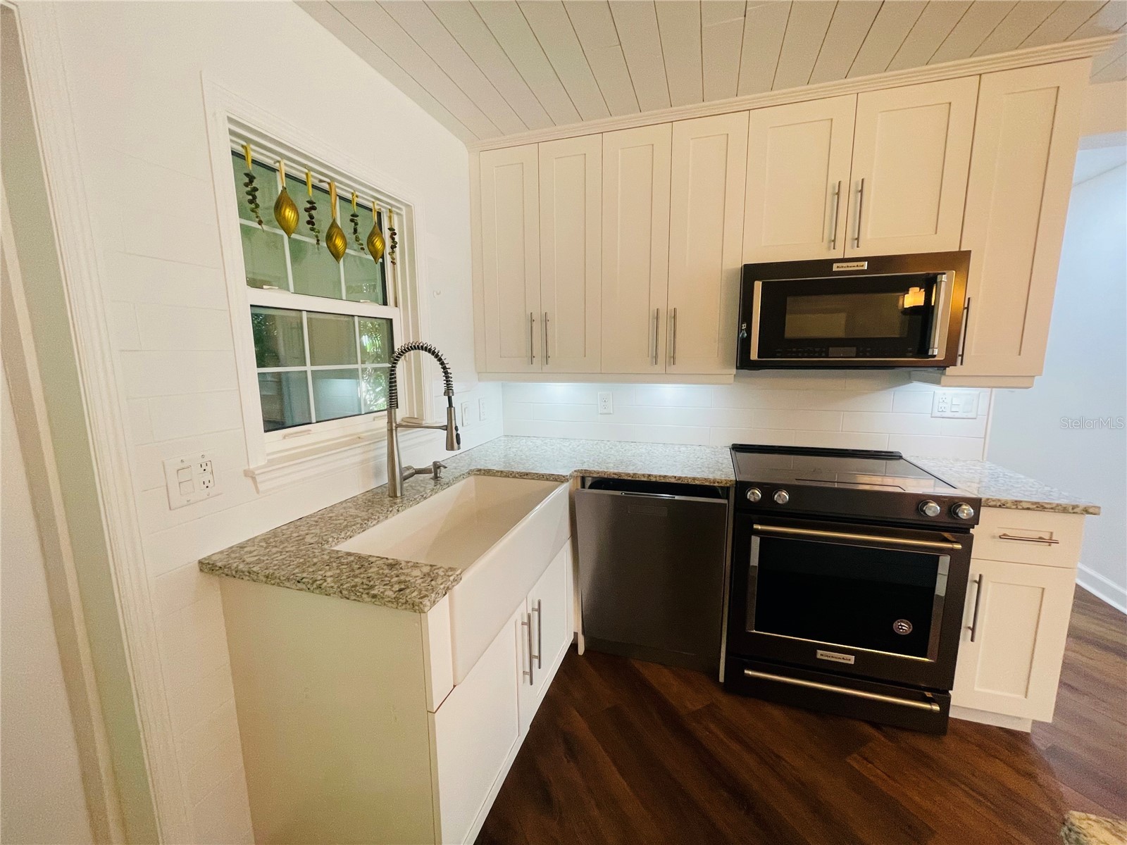 1330 S Jefferson Avenue Sarasota FL 34239 A4685616 image12