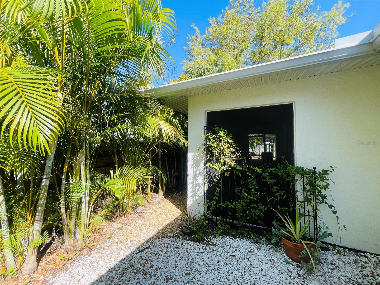 1330 S Jefferson Avenue Sarasota FL 34239 A4685616 image28