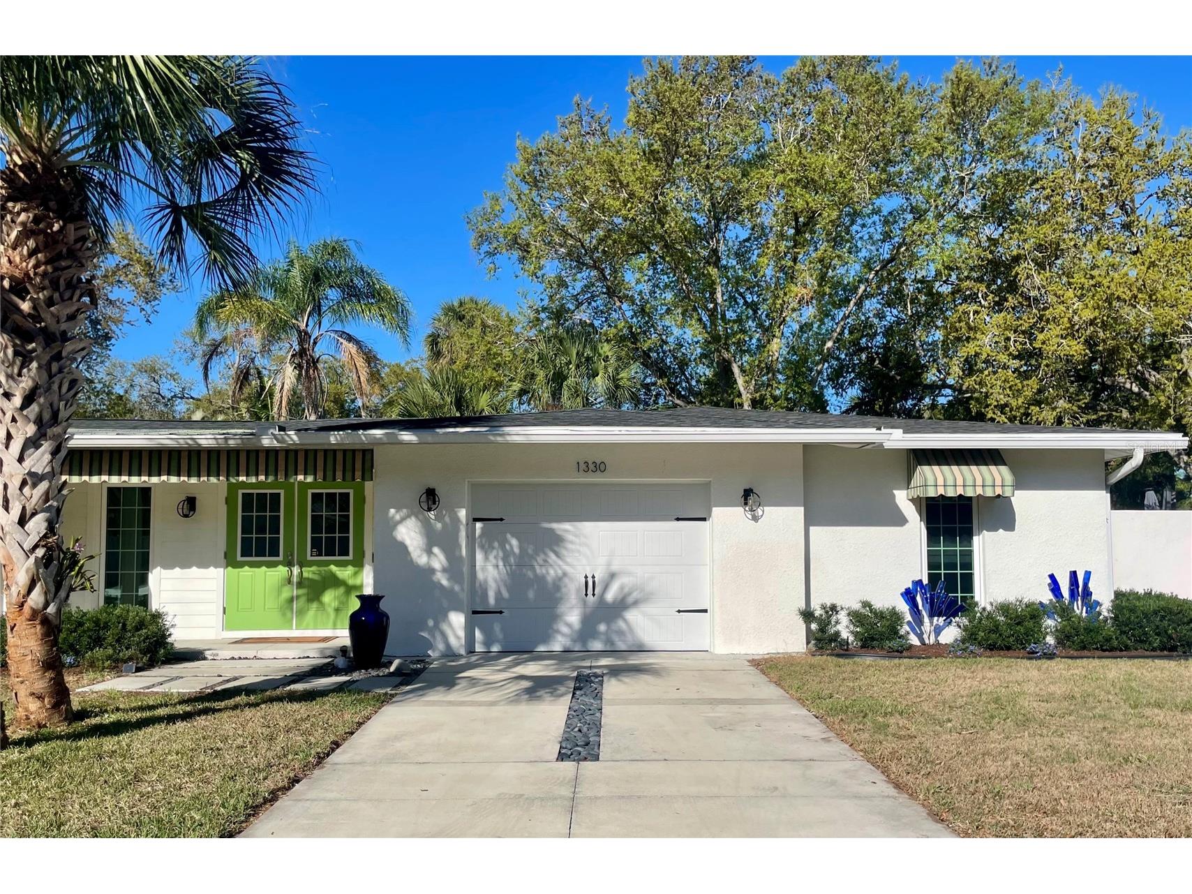 1330 S Jefferson Avenue Sarasota FL 34239 A4685616 image3