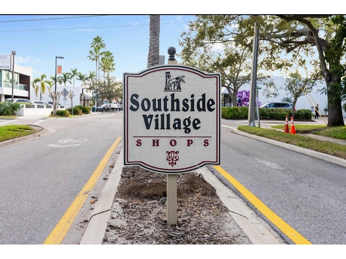 1330 S Jefferson Avenue Sarasota FL 34239 A4685616 image36