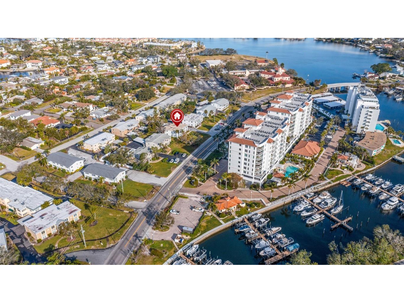 1330 Snell Isle Boulevard NE #4 Saint Petersburg FL 33704 TB8438840 image1