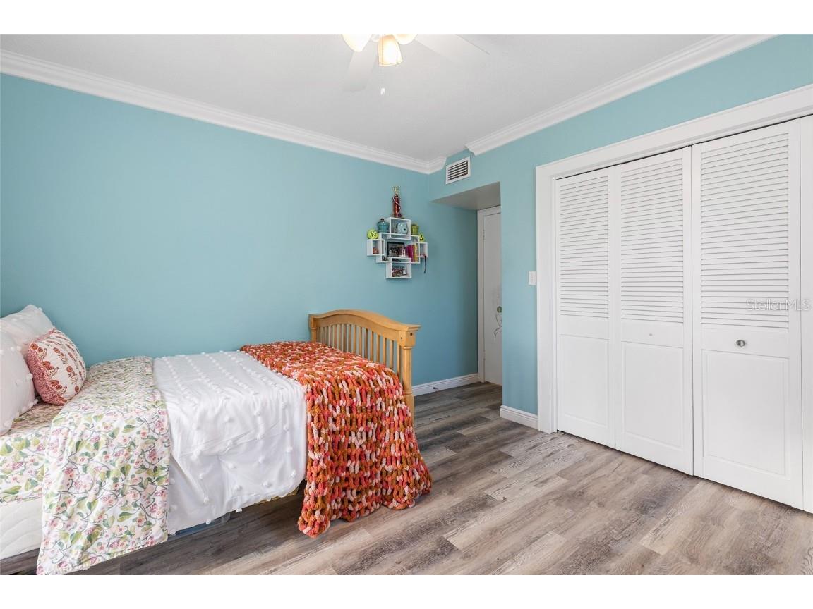 1330 Snell Isle Boulevard NE #4 Saint Petersburg FL 33704 TB8438840 image23