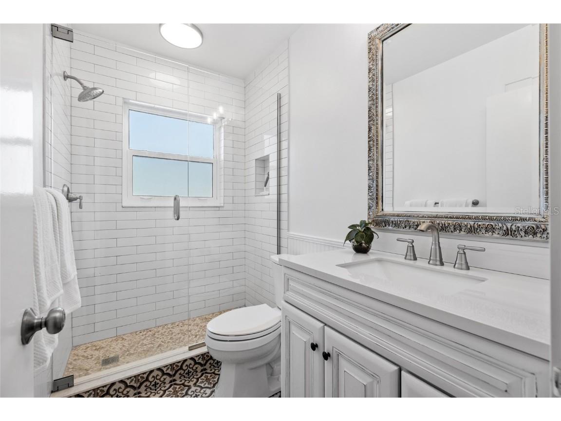 1330 Snell Isle Boulevard NE #4 Saint Petersburg FL 33704 TB8438840 image24