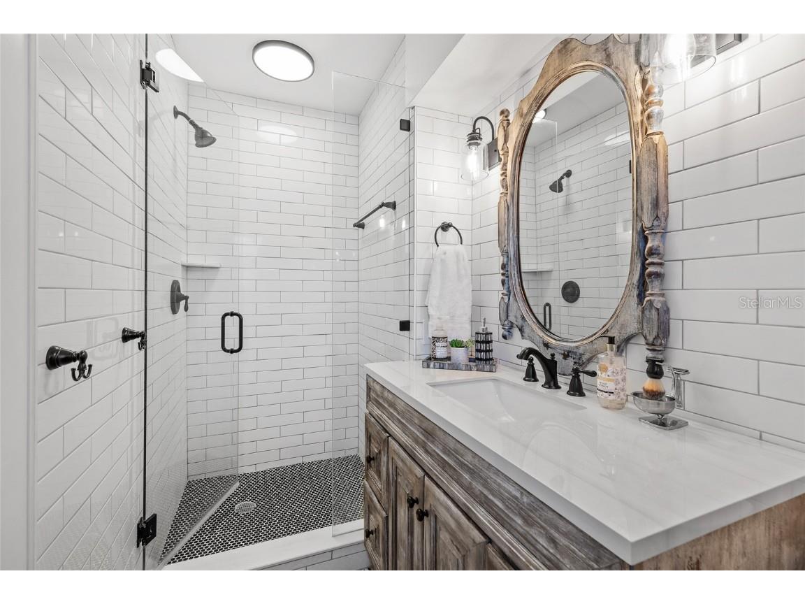 1330 Snell Isle Boulevard NE #4 Saint Petersburg FL 33704 TB8438840 image29