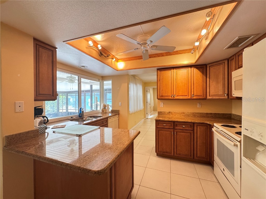 1330 Sunset Court Tarpon Springs FL 34689 TB8435775 image5