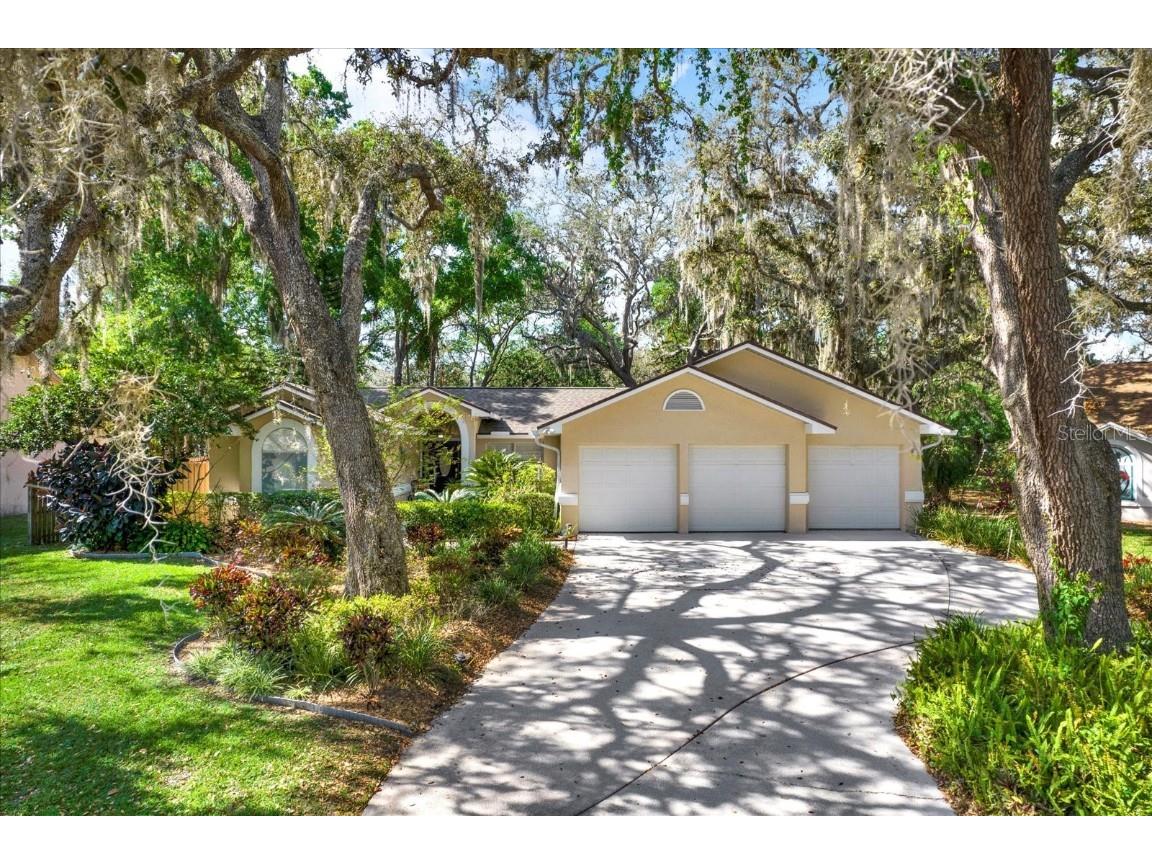 1330 Waterwood Drive Lutz FL 33559 TB8371486 image1