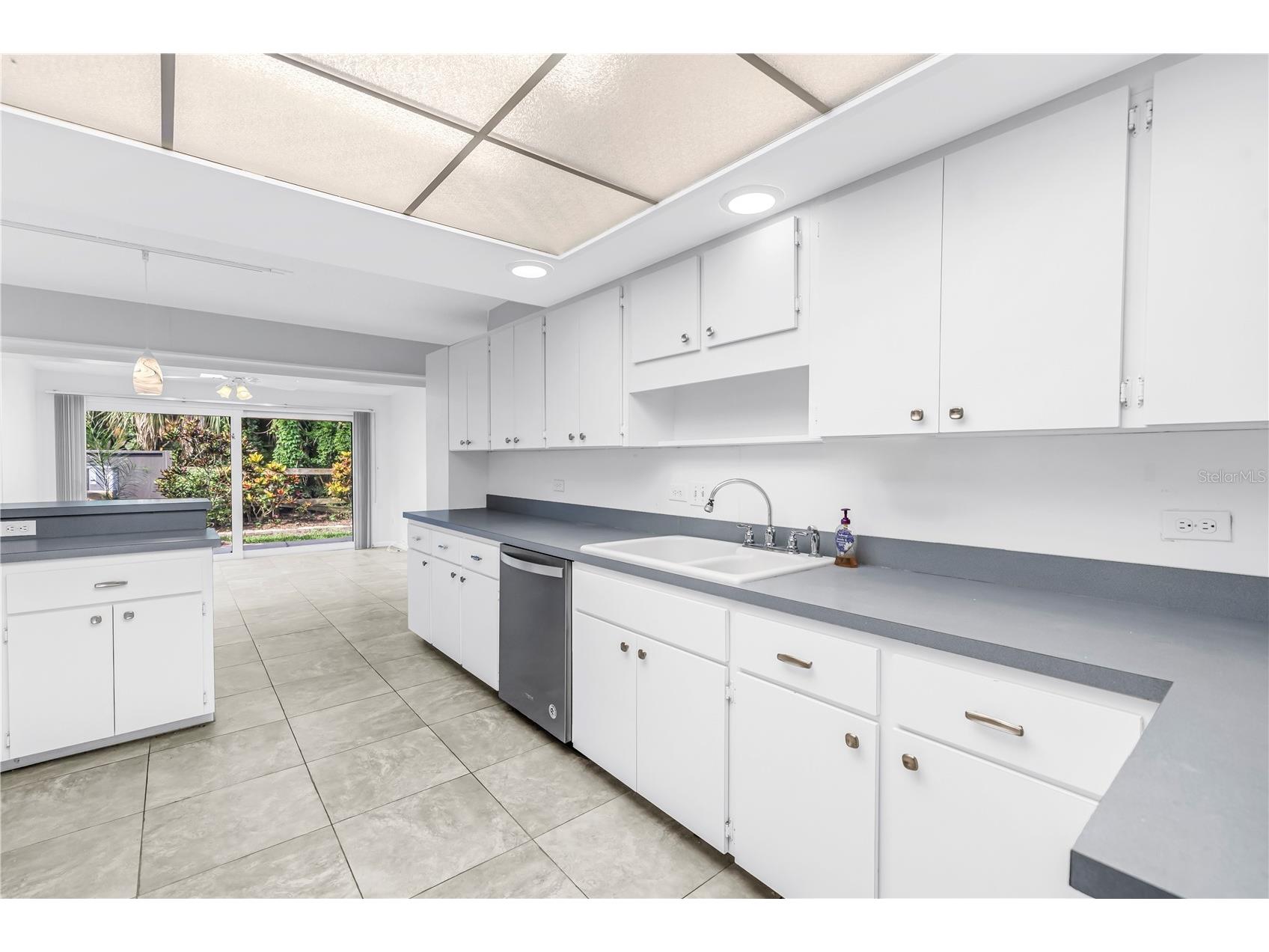 13300 Indian Rocks Road #103 Largo FL 33774 - CLEARWATER HARBOR / INTRACOASTAL WATERWAY TB8523837 image13