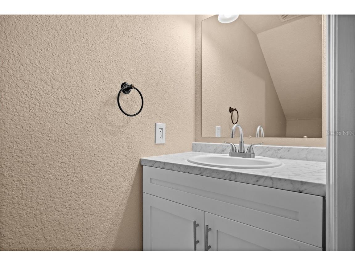 13301 Arena Place Tampa FL 33612 TB8439753 image11