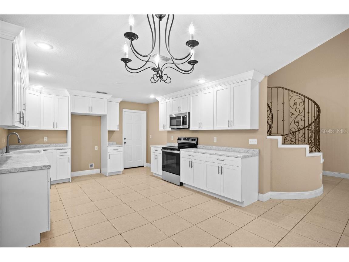 13301 Arena Place Tampa FL 33612 TB8439753 image7