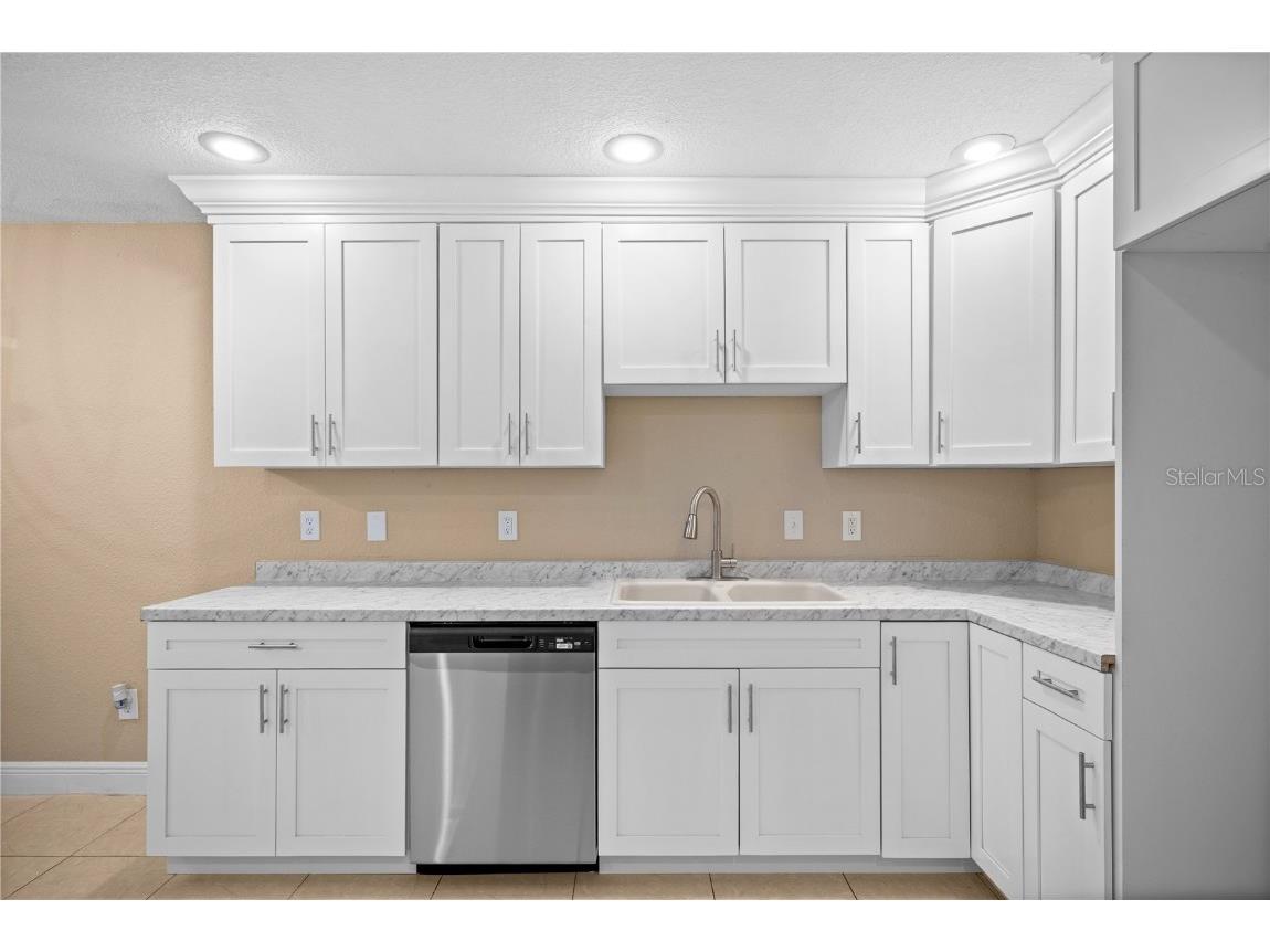 13301 Arena Place Tampa FL 33612 TB8439753 image9