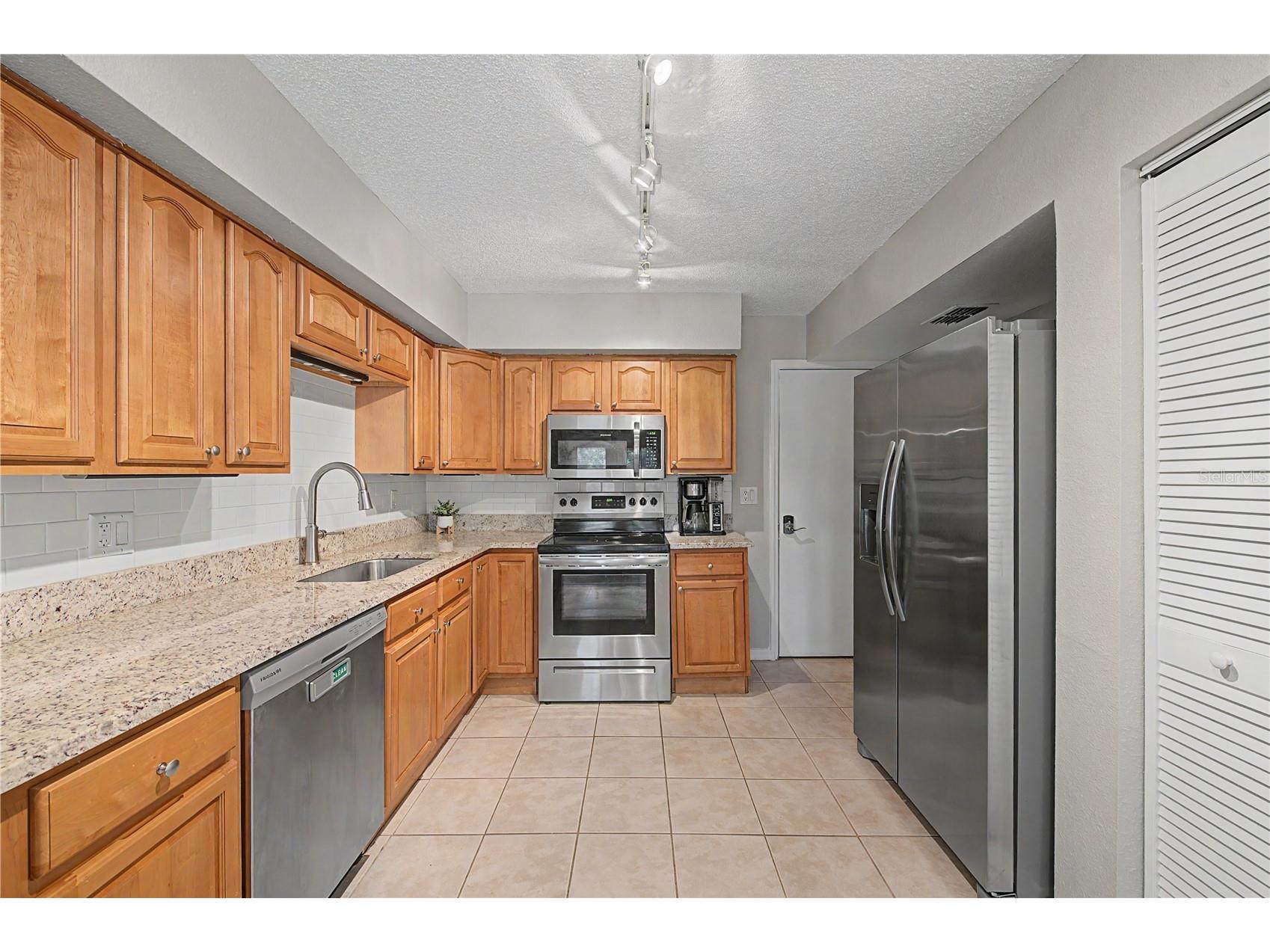 13302 Arena Place #E Tampa FL 33612 TB8532450 image10
