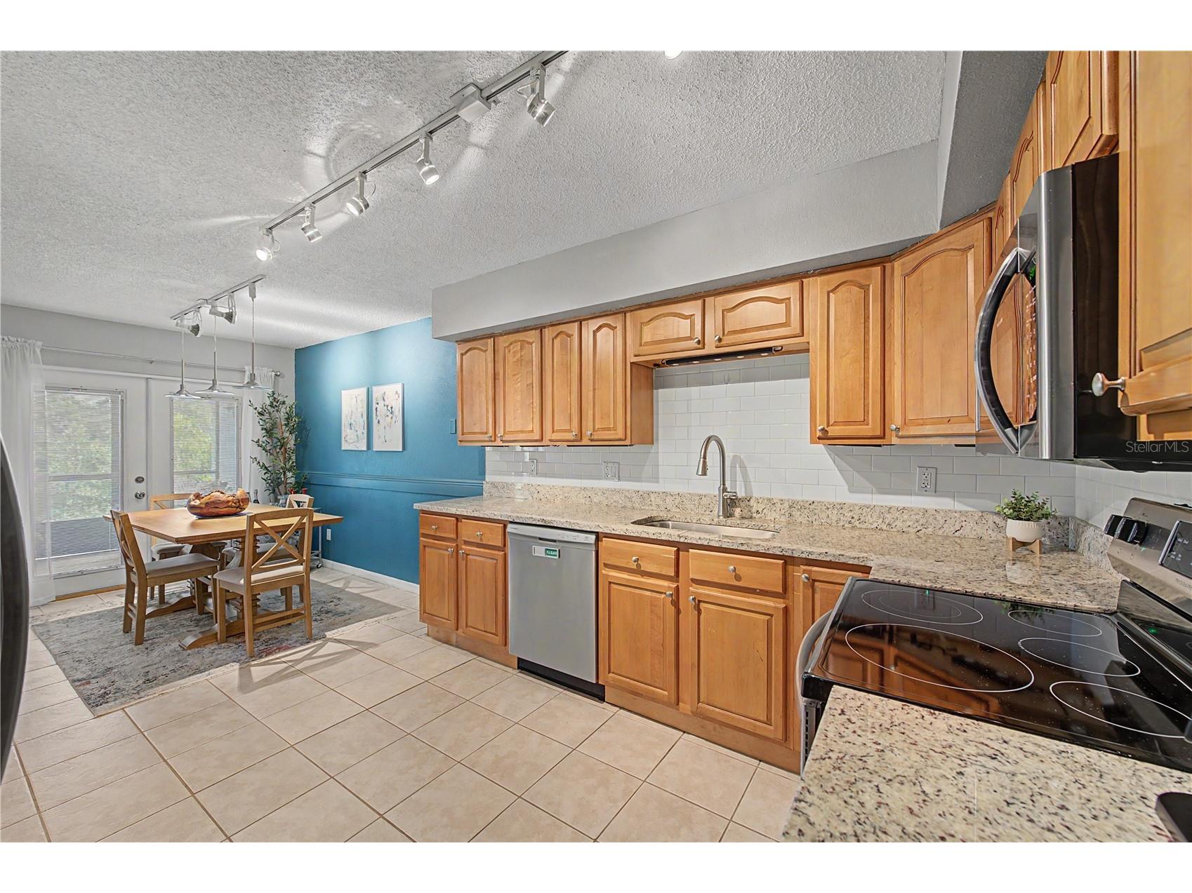 13302 Arena Place #E Tampa FL 33612 TB8532450 image3