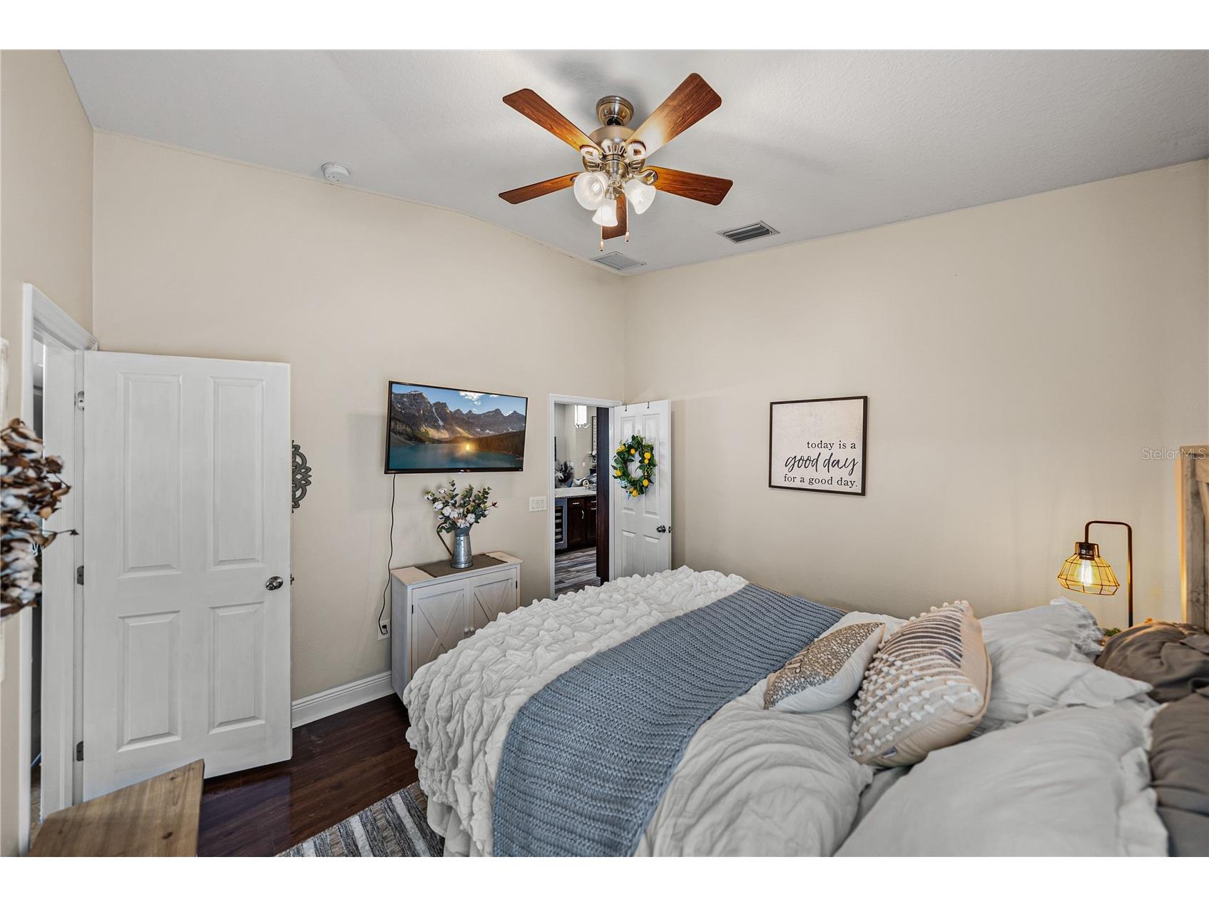 13302 Trailing Moss Drive Dade City FL 33525 TB8464521 image46