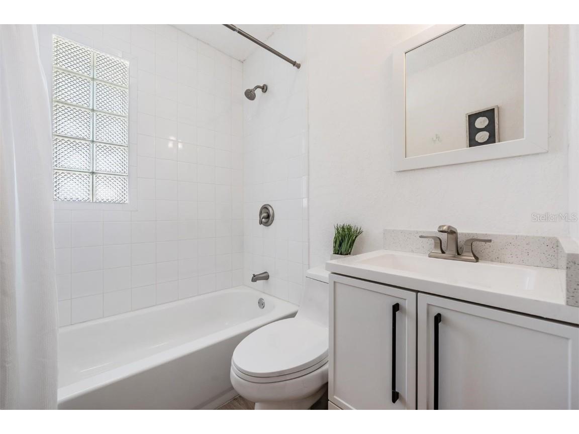 13304 2nd Street E Madeira Beach FL 33708 TB8385879 image1