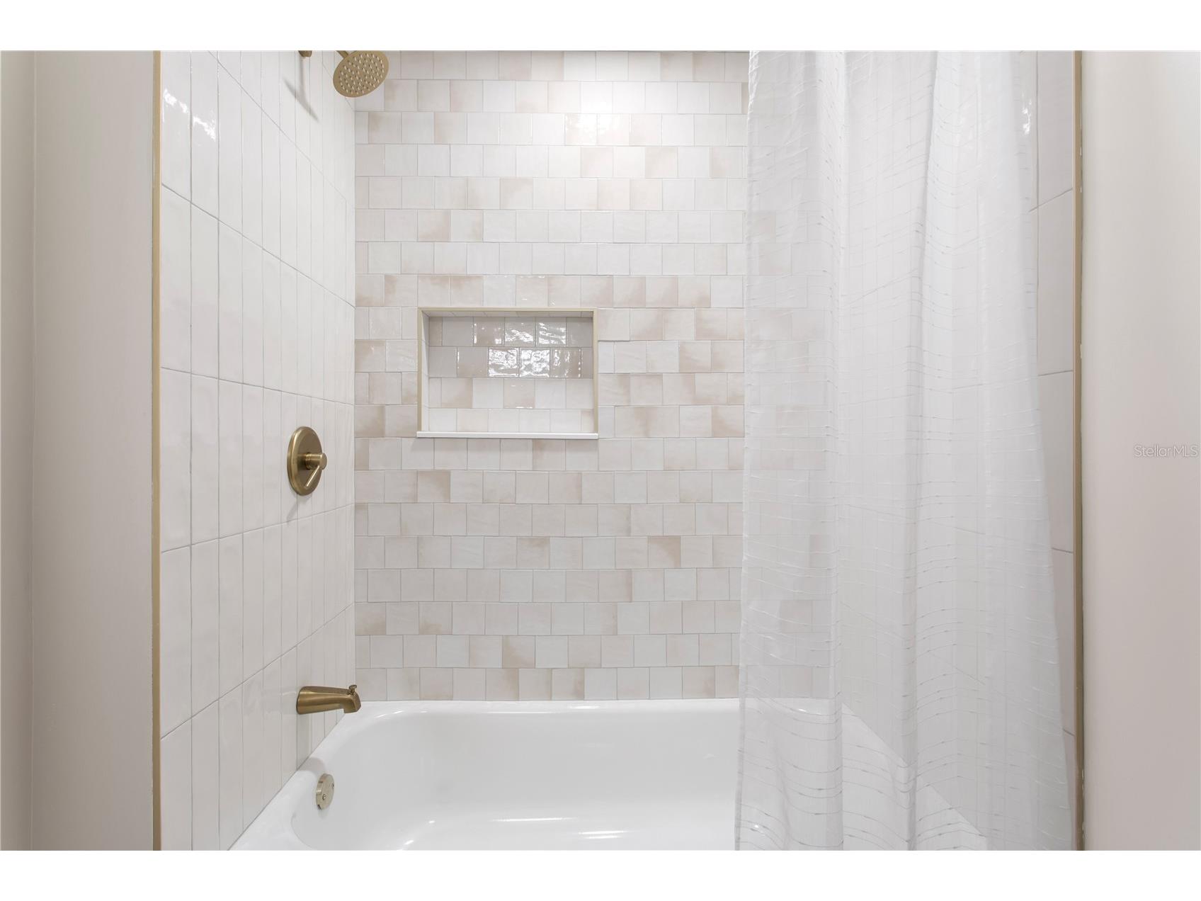 13305 Golf Crest Circle Tampa FL 33618 TB8523528 image40