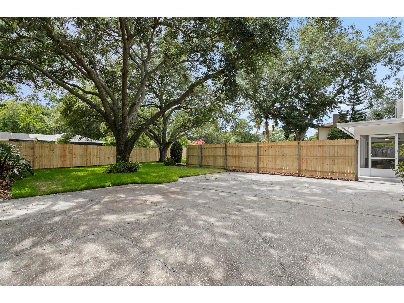 13305 Golf Crest Circle Tampa FL 33618 TB8523528 image58
