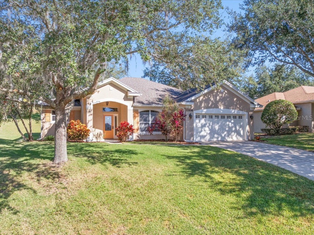 13308 Via Roma Cir Clermont FL 34711 - LAKE LOUISA G5103111 image1