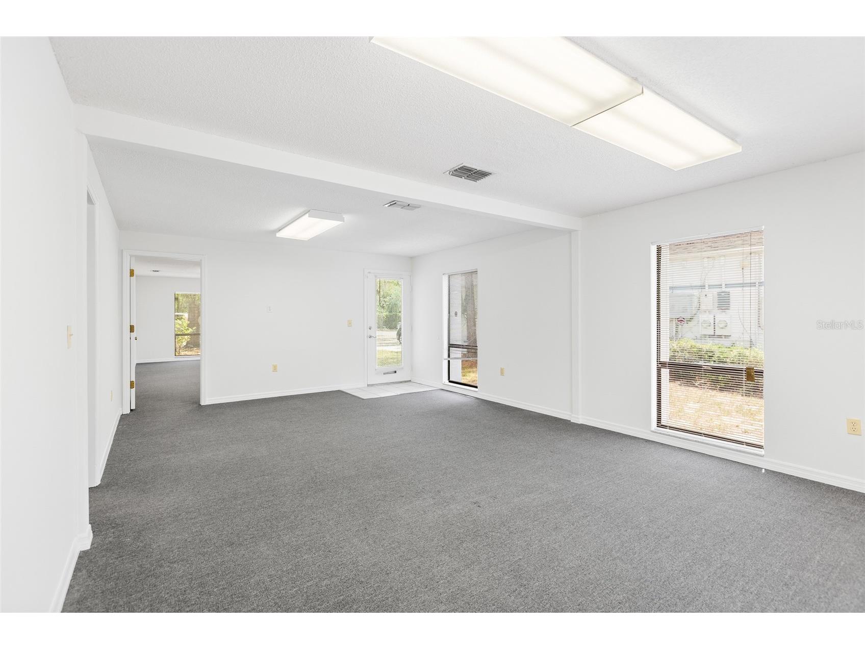 13308 Winding Oak Court Tampa FL 33612 TB8506428 image10
