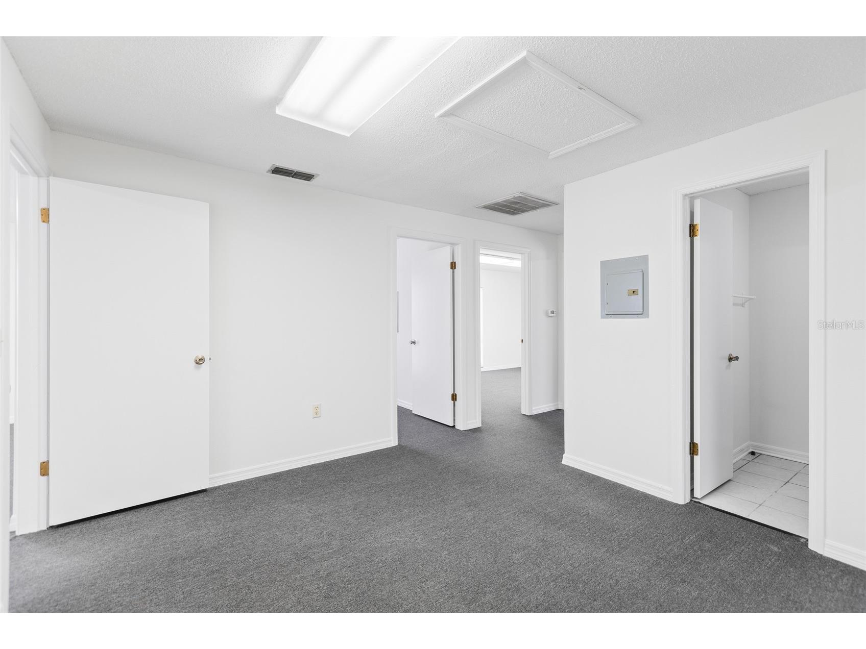13308 Winding Oak Court Tampa FL 33612 TB8506428 image12