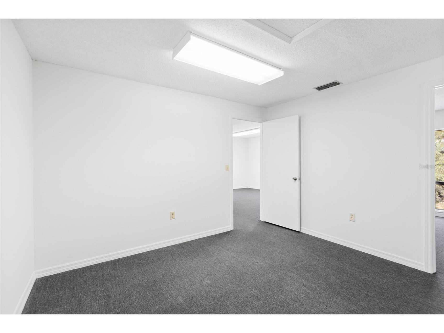 13308 Winding Oak Court Tampa FL 33612 TB8506428 image13