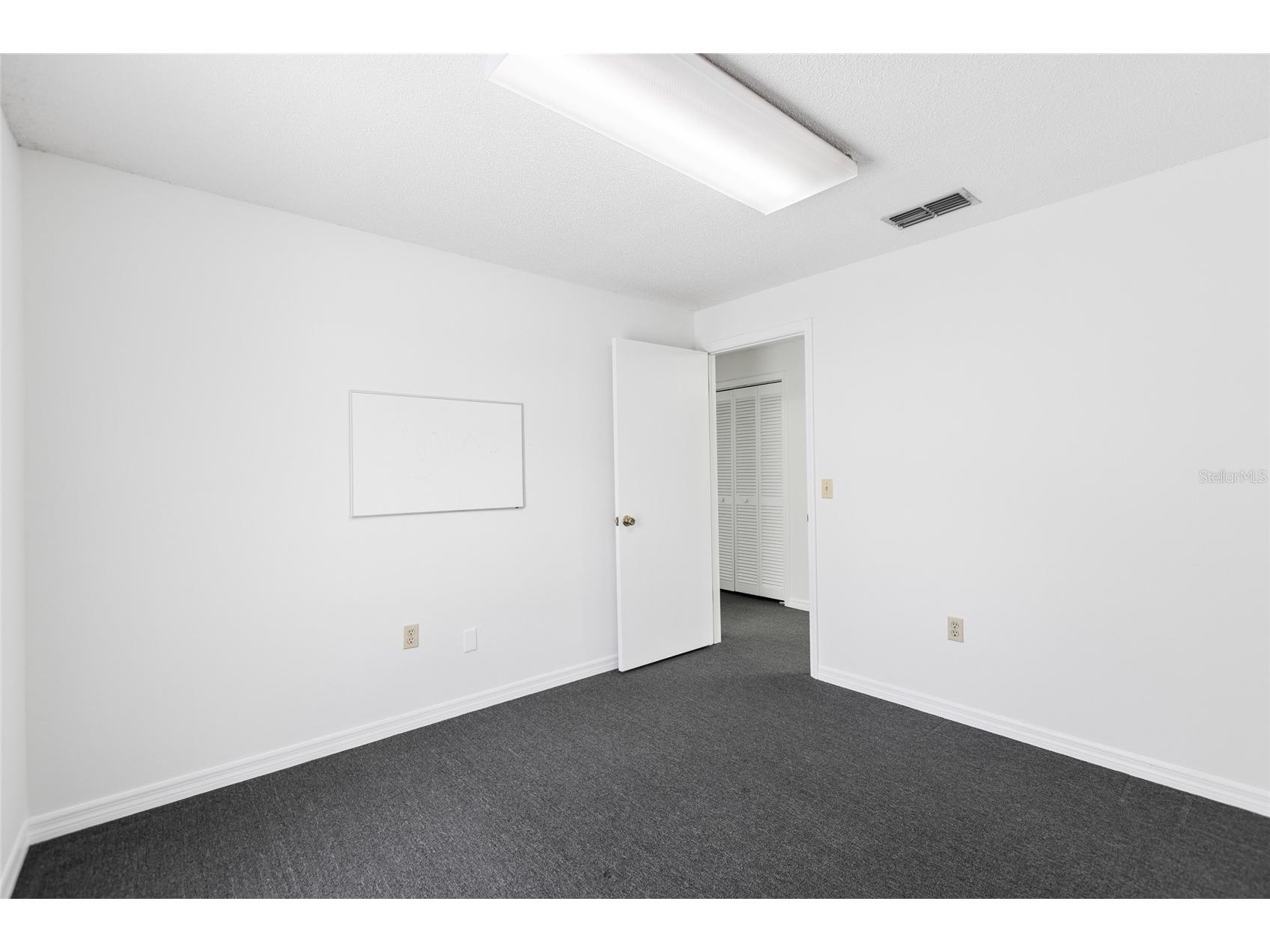 13308 Winding Oak Court Tampa FL 33612 TB8506428 image17