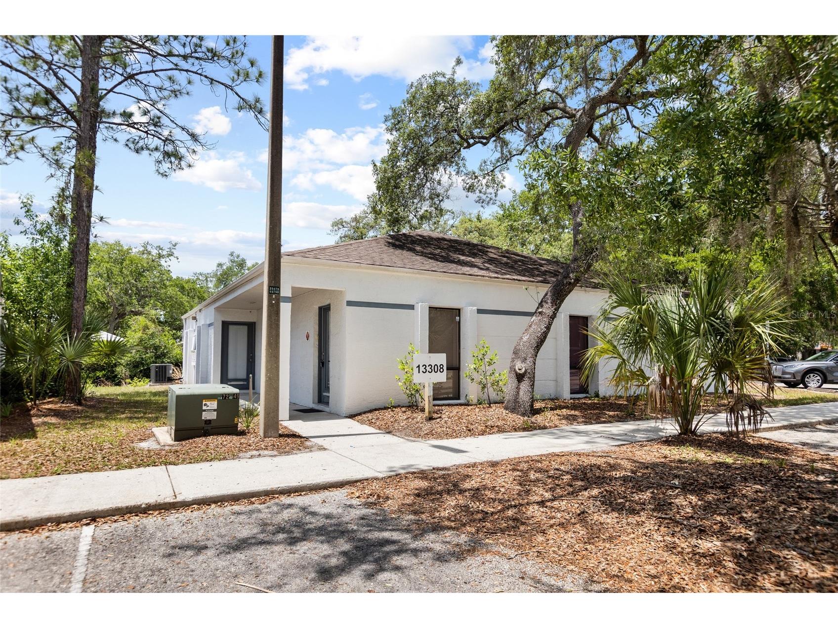 13308 Winding Oak Court Tampa FL 33612 TB8506428 image3