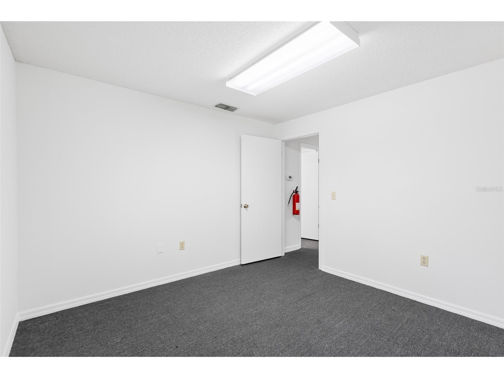 13308 Winding Oak Court Tampa FL 33612 TB8506428 image31