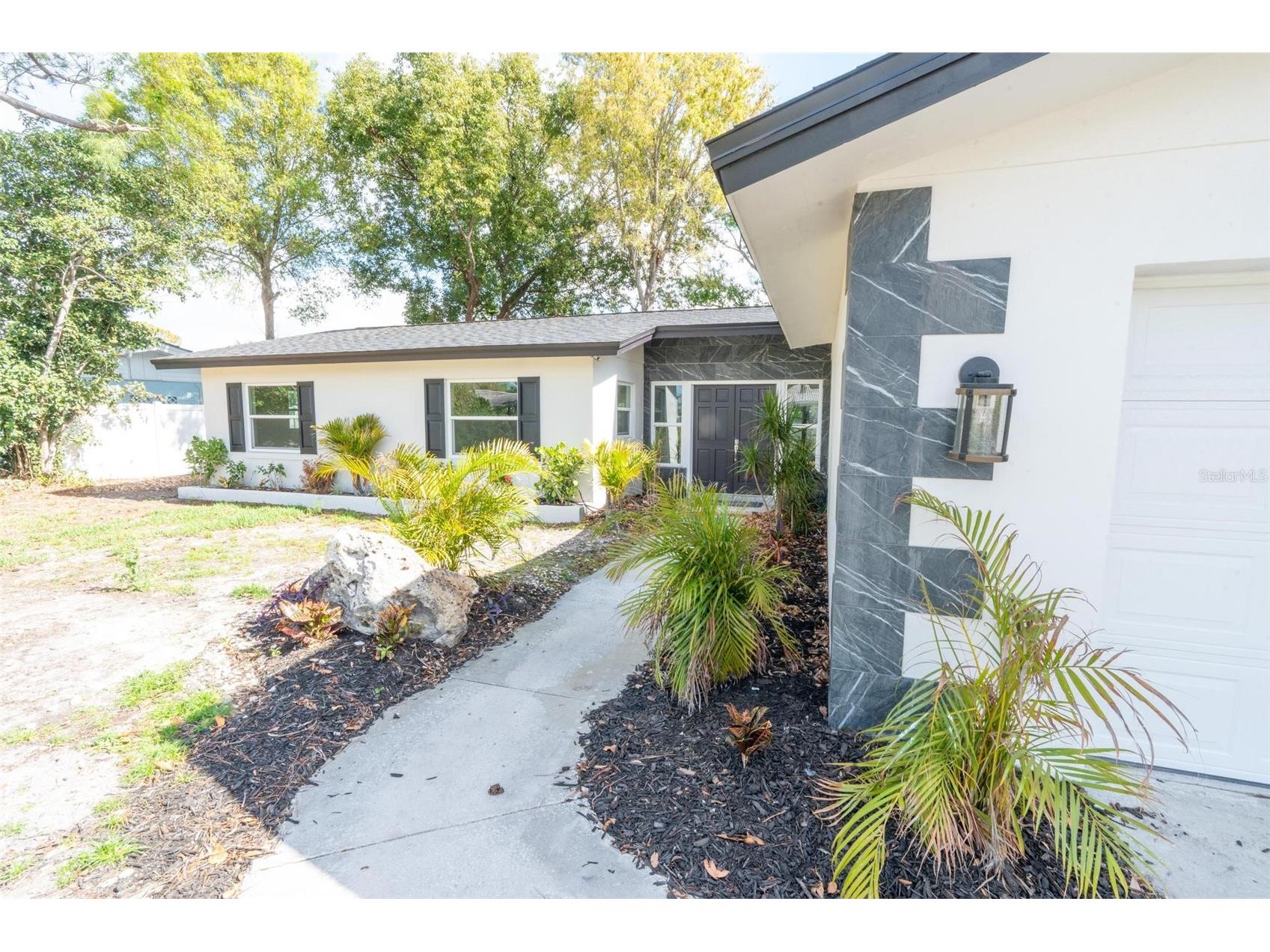 1331 Viewtop Drive Clearwater FL 33764 TB8471455 image2