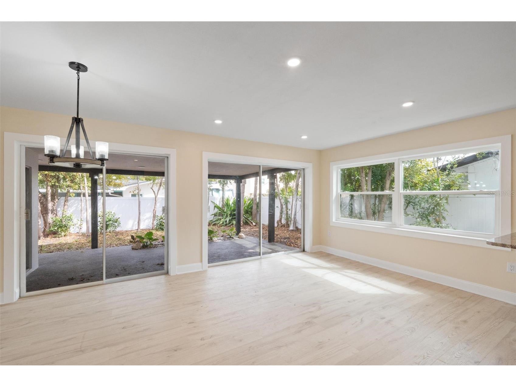 1331 Viewtop Drive Clearwater FL 33764 TB8471455 image20
