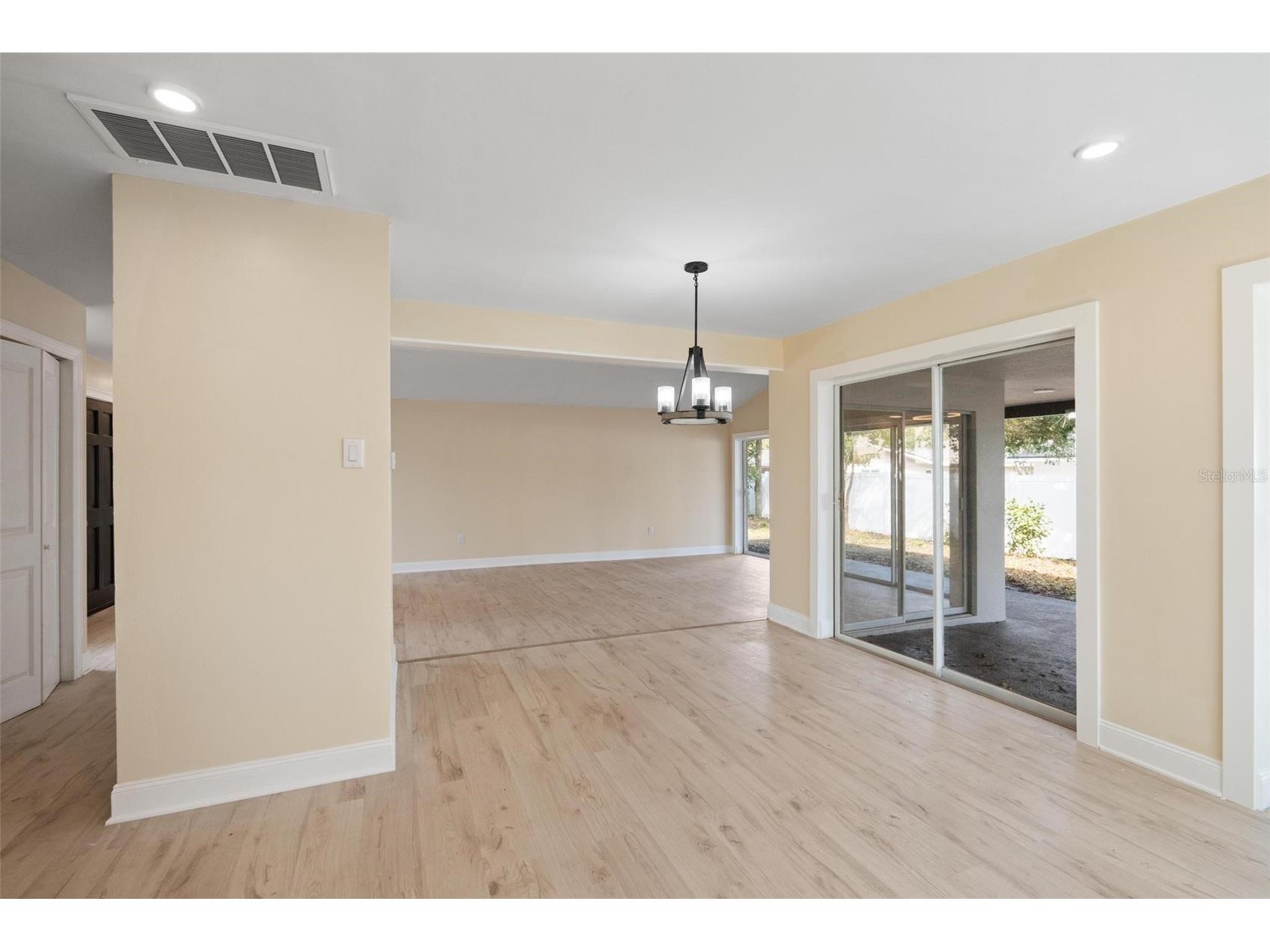 1331 Viewtop Drive Clearwater FL 33764 TB8471455 image24