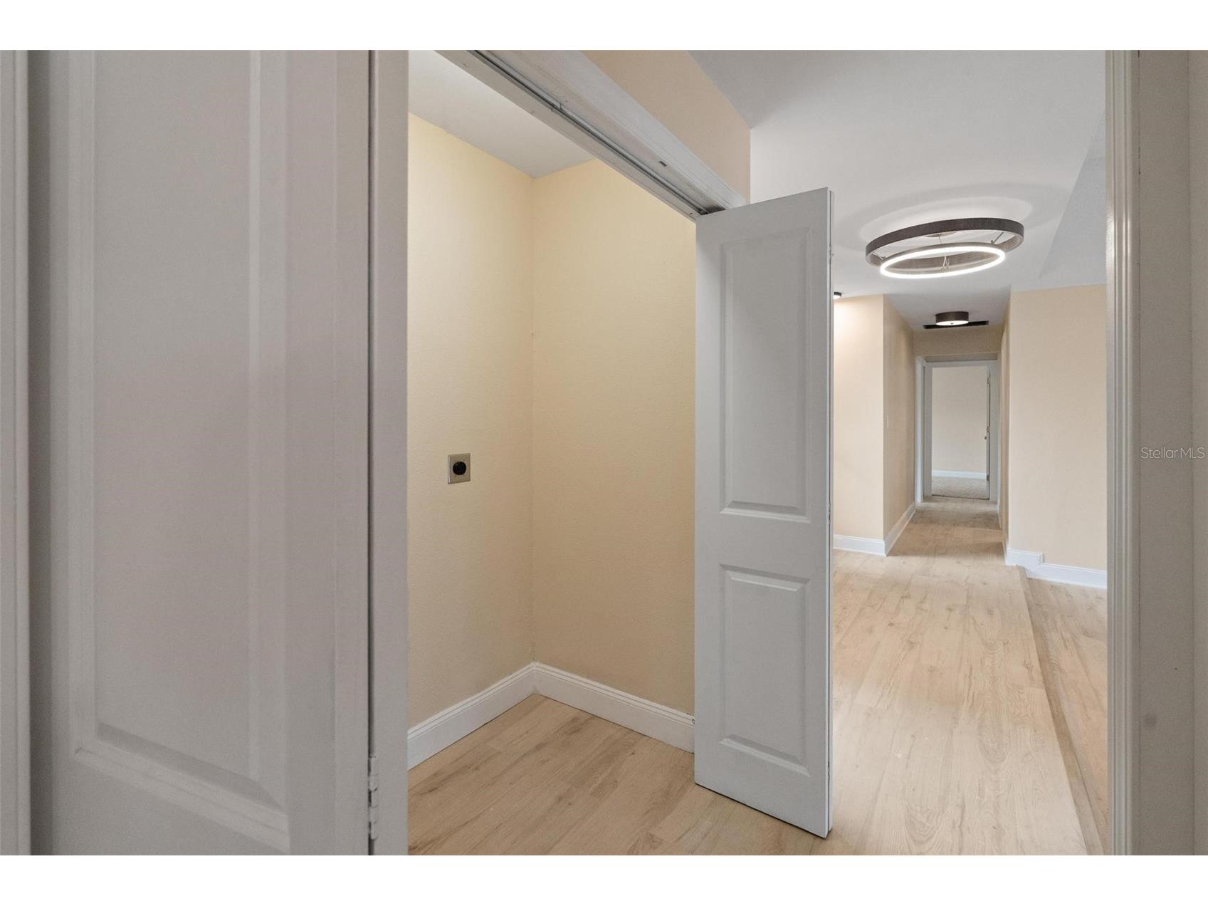 1331 Viewtop Drive Clearwater FL 33764 TB8471455 image40
