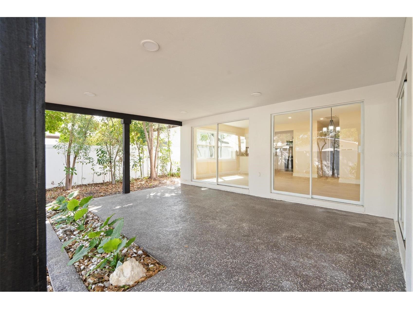 1331 Viewtop Drive Clearwater FL 33764 TB8471455 image43