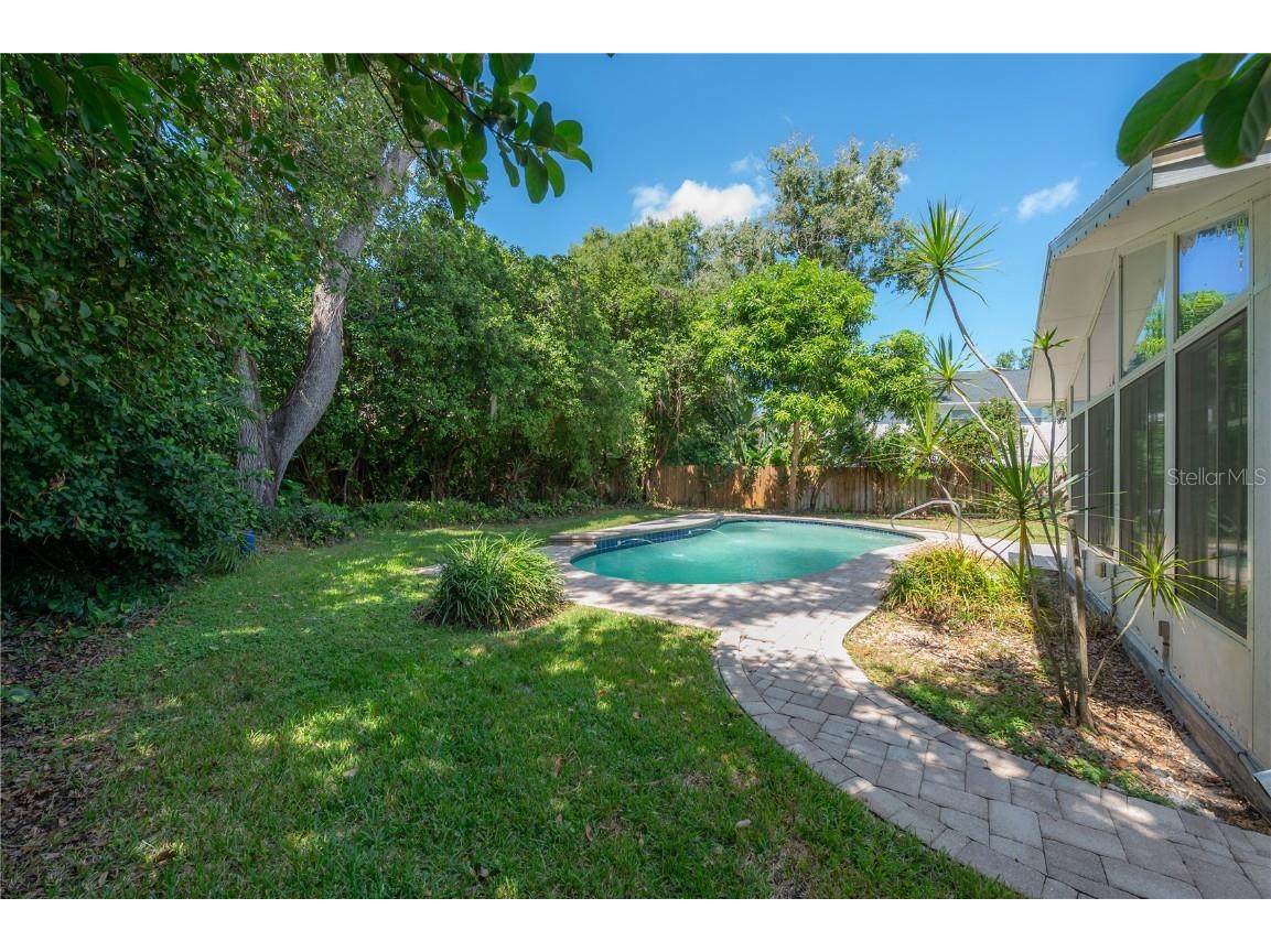 13313 Golf Crest Circle Tampa FL 33618 TB8420690 image10