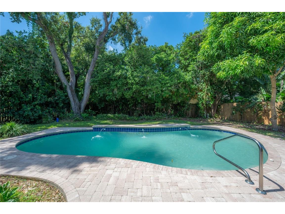 13313 Golf Crest Circle Tampa FL 33618 TB8420690 image11