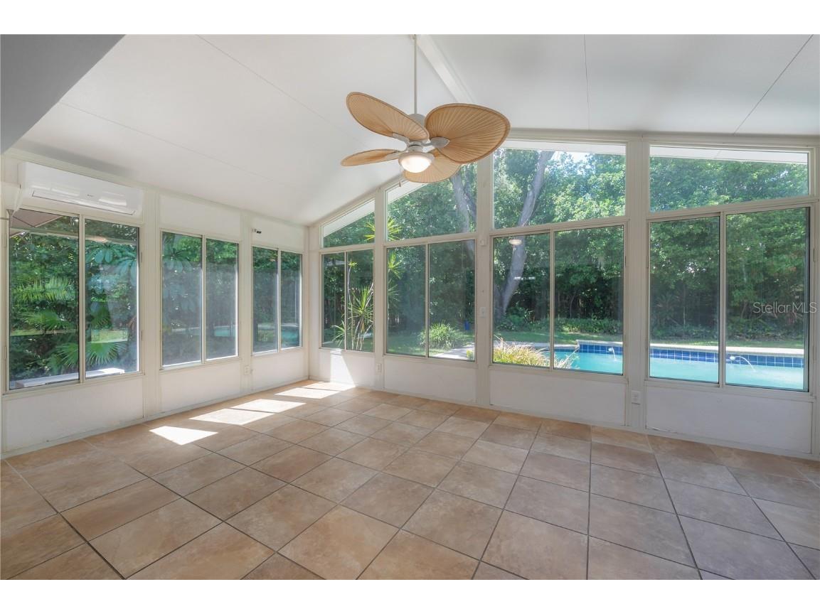 13313 Golf Crest Circle Tampa FL 33618 TB8420690 image12