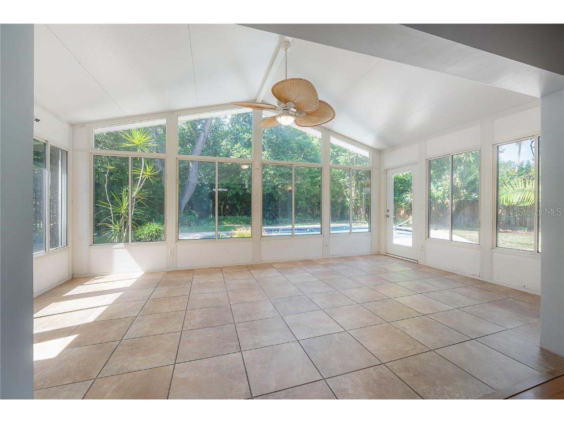 13313 Golf Crest Circle Tampa FL 33618 TB8420690 image15