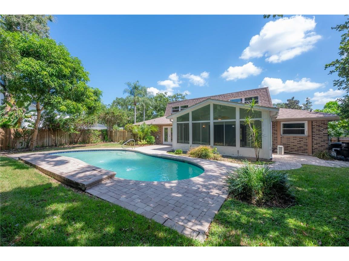 13313 Golf Crest Circle Tampa FL 33618 TB8420690 image5