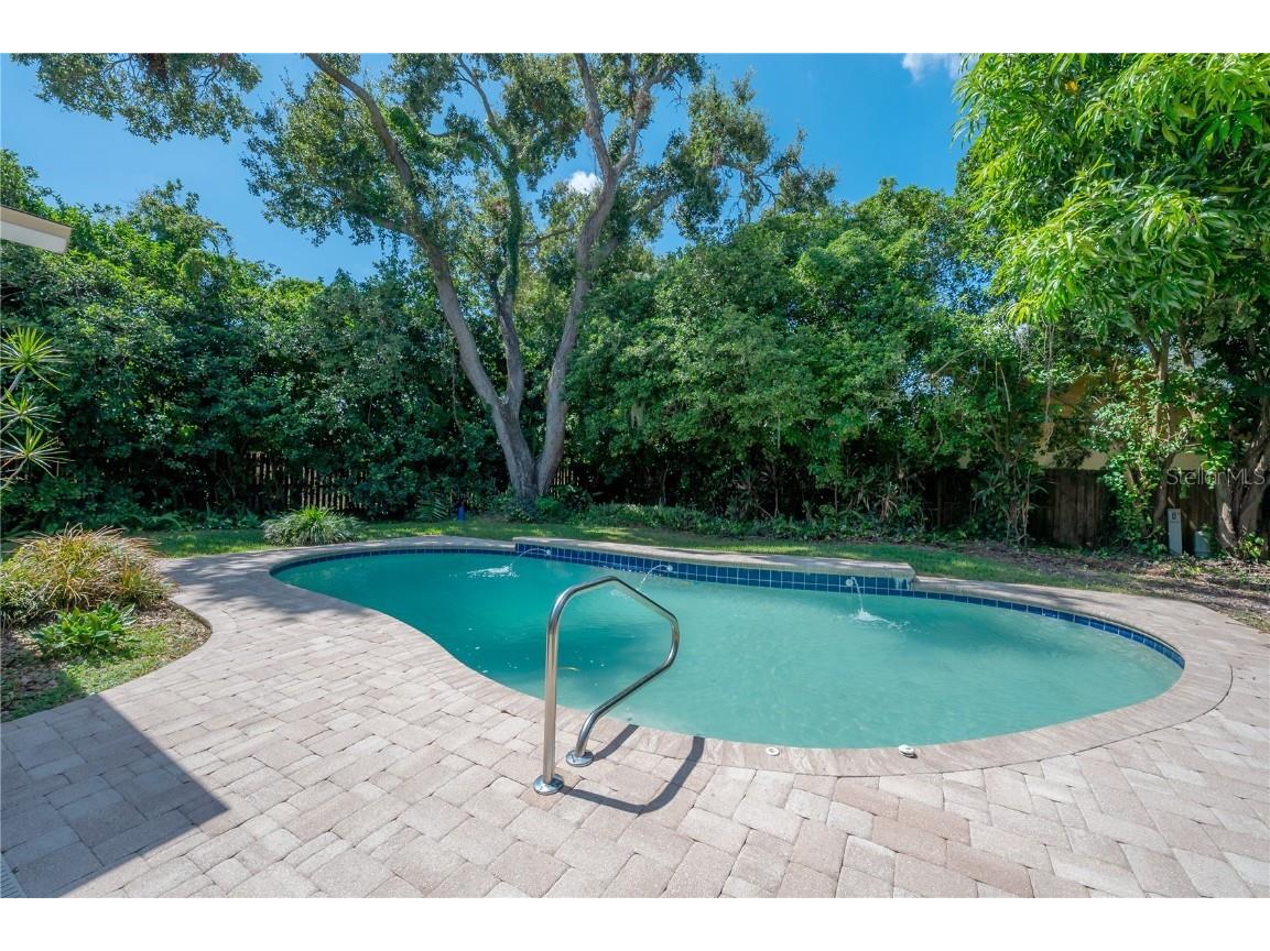 13313 Golf Crest Circle Tampa FL 33618 TB8420690 image7