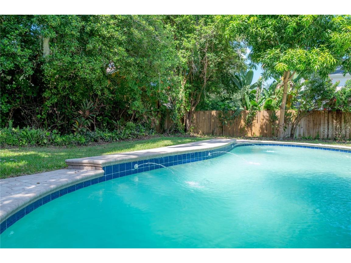 13313 Golf Crest Circle Tampa FL 33618 TB8420690 image9