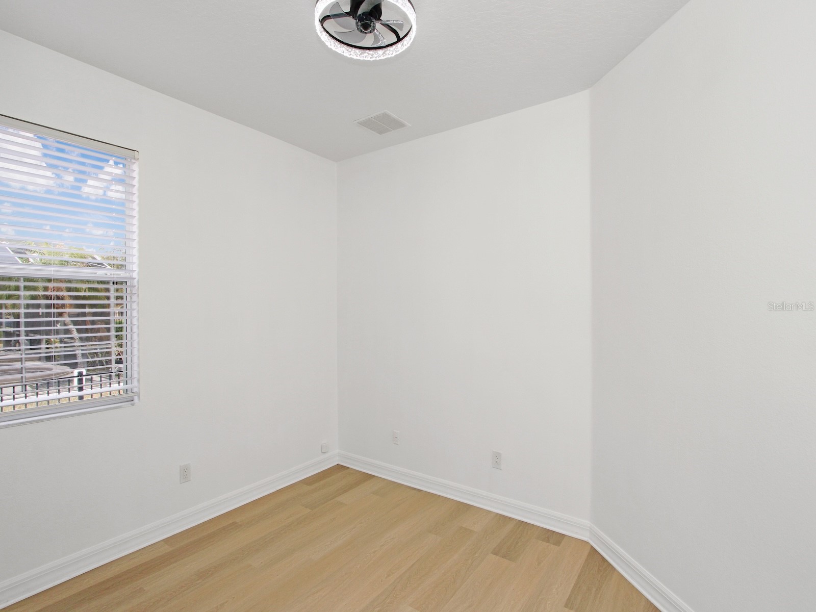 13313 Halkyn Point Orlando FL 32832 O6382778 image37