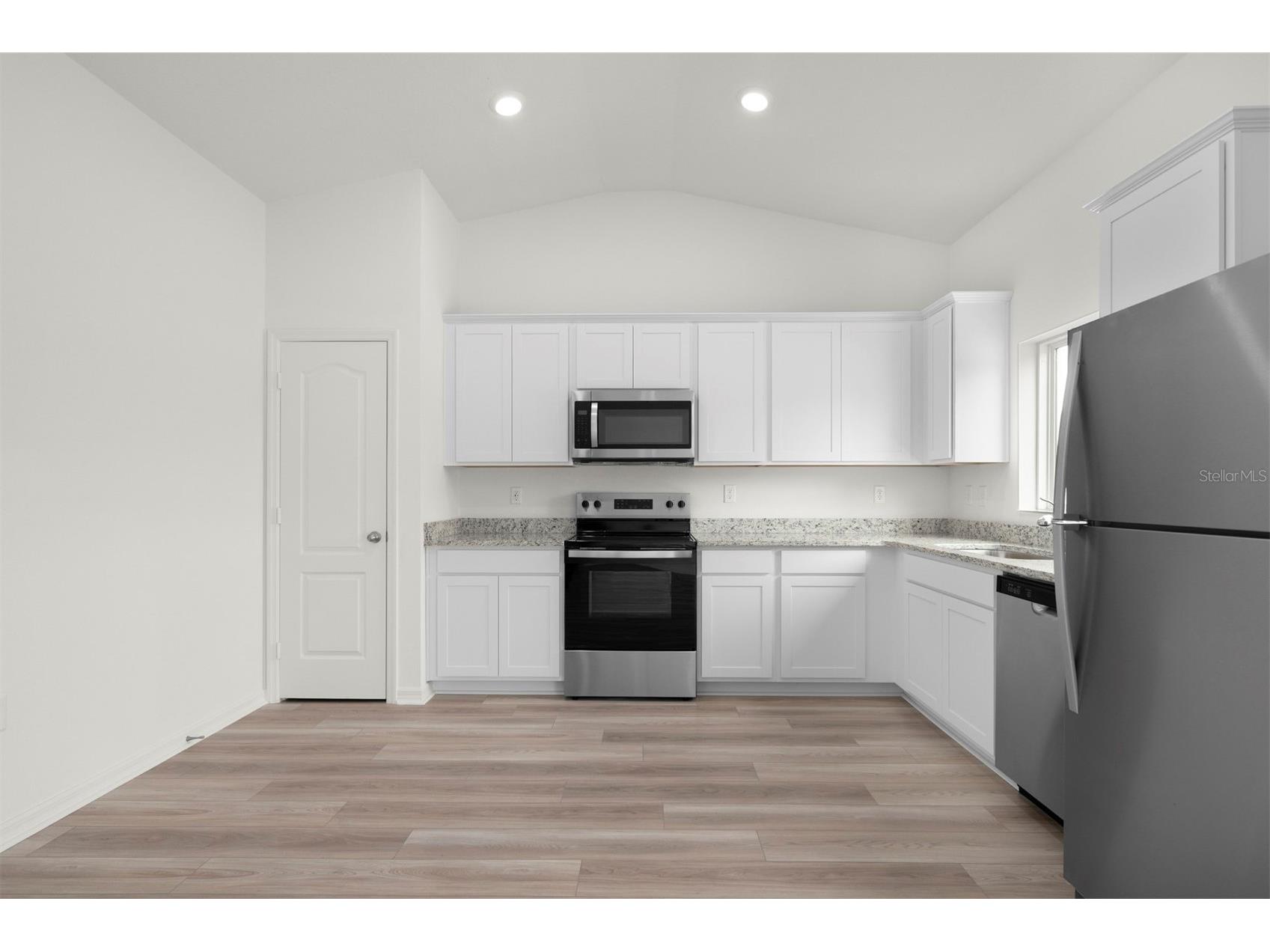 13315 Tula Loop Astatula FL 34705 TB8476196 image4
