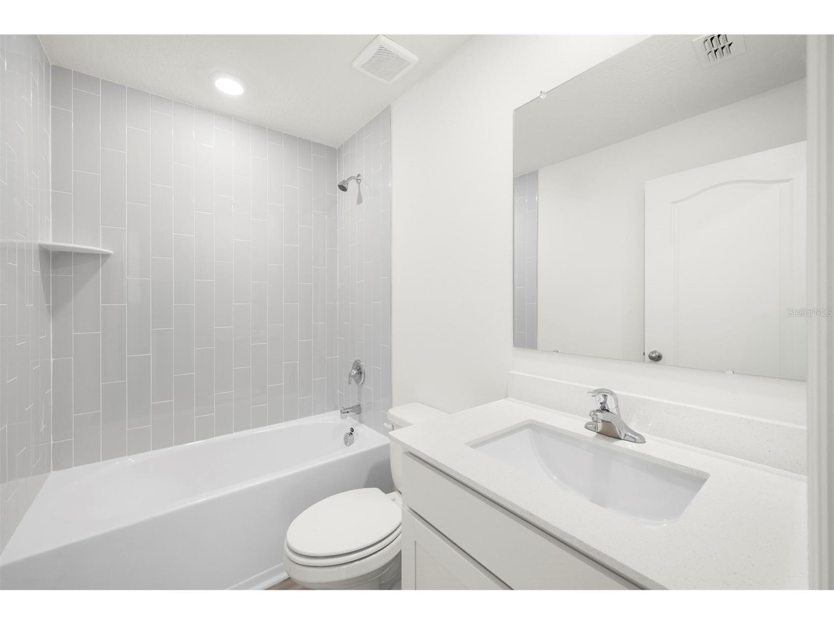 13319 Tula Loop Astatula FL 34705 TB8449632 image13