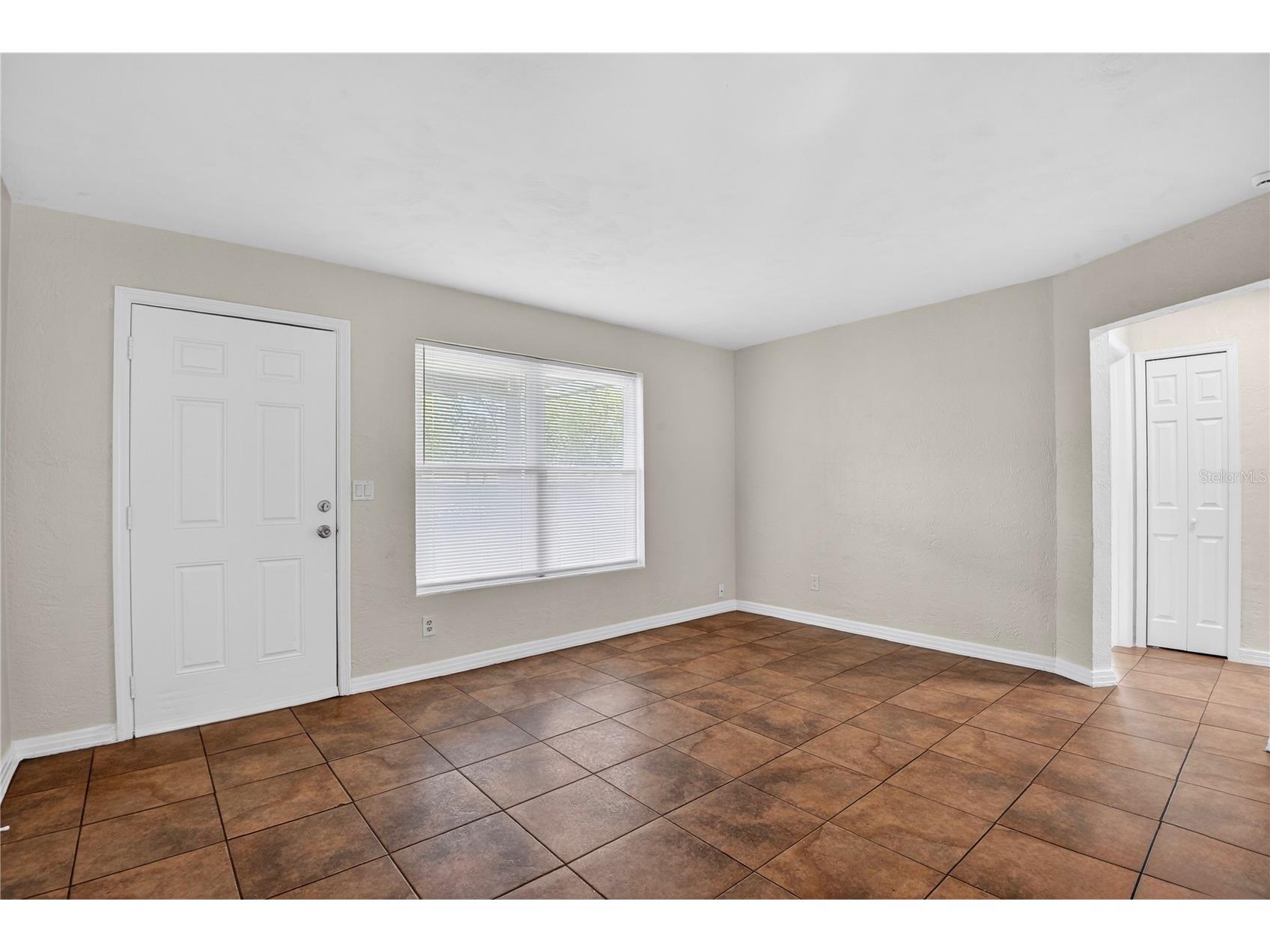 1332 Continental Drive Daytona Beach FL 32117 O6416361 image4